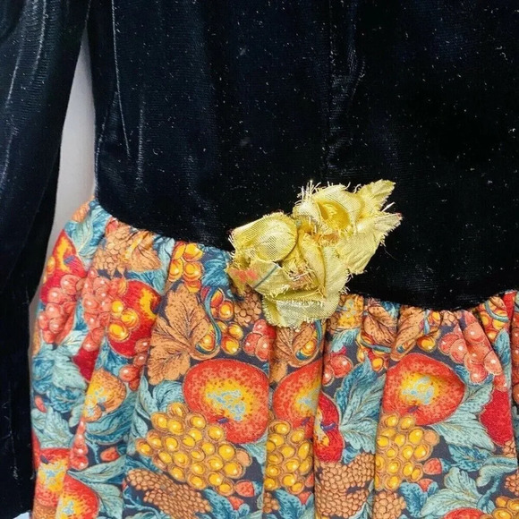 PLUM PUDDING Girls Long Sleeve Pull Over Zip-Up Floral Black Velvet Dress Size 8 - Picture 4 of 6